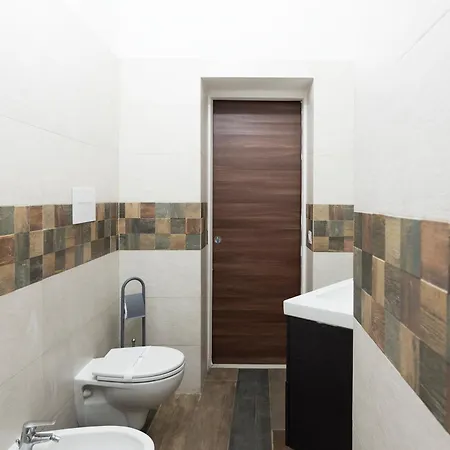 Appartement La Casa Smorfiosa - Centro Storico Napels